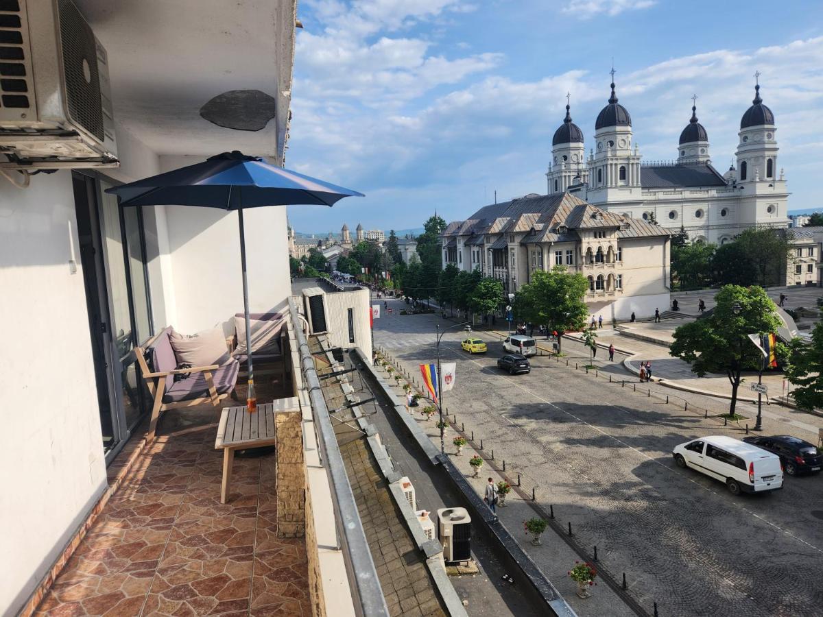 Stefan Cel Mare Boulevard Pedestrian Street Palas Iasi Buitenkant foto